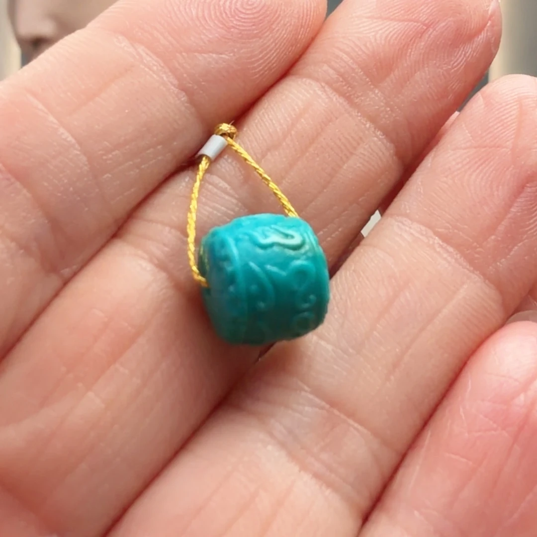 绿松石未镶嵌颈饰