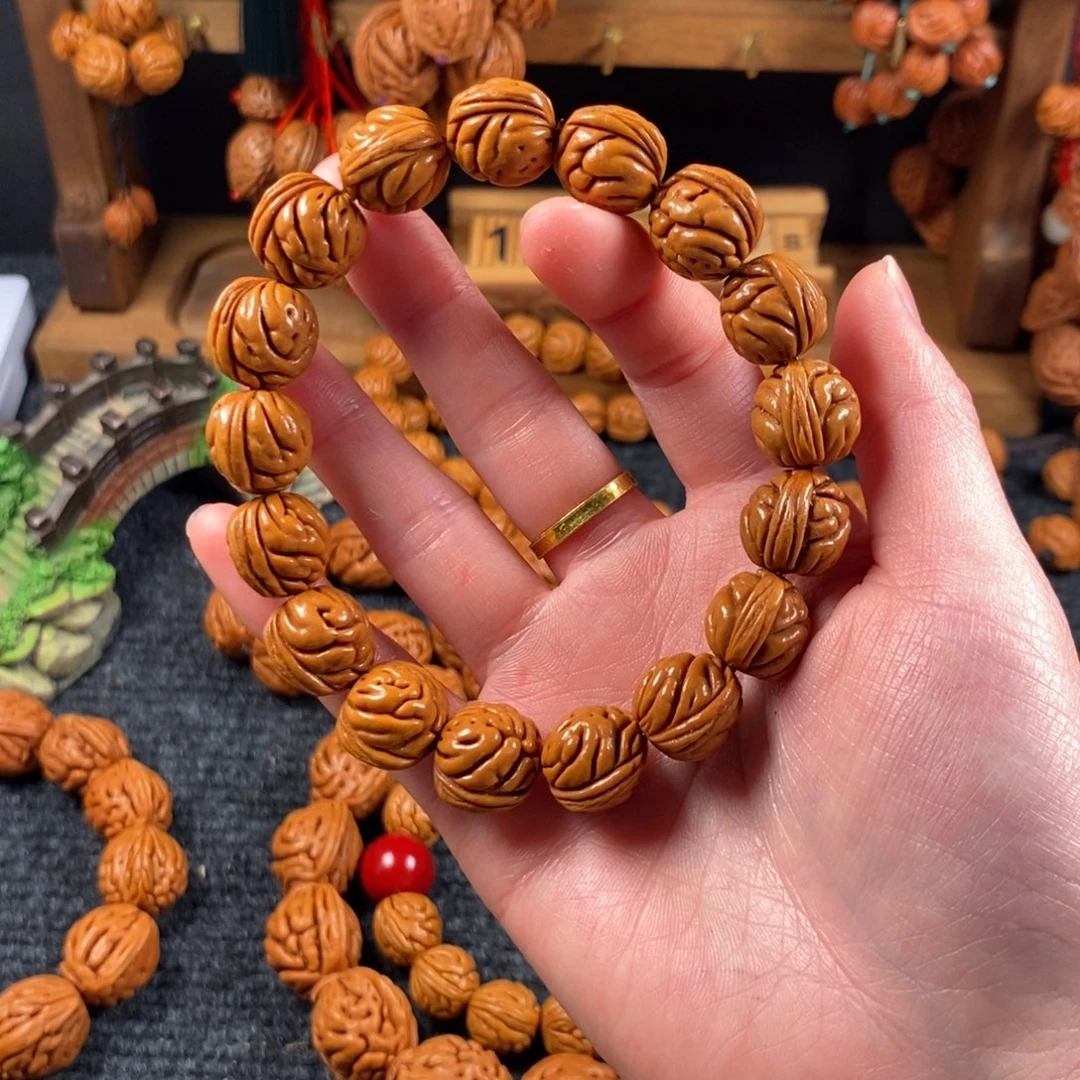 吊坠桃核10链接桃枭手串