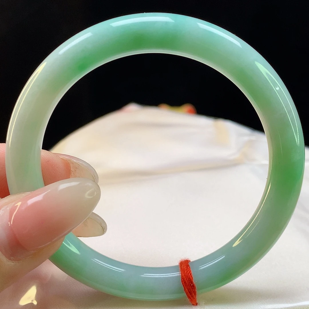 翡翠手镯未镶嵌天然翡翠5170