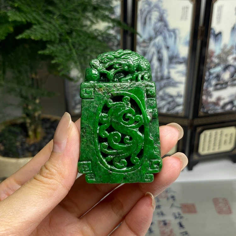老料满绿辣色复古镂空龙凤呈祥挂件 天然翡翠A货