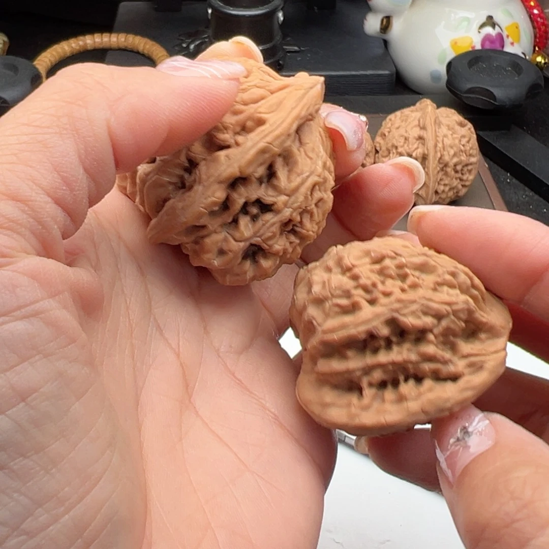 文玩核桃把件望月44