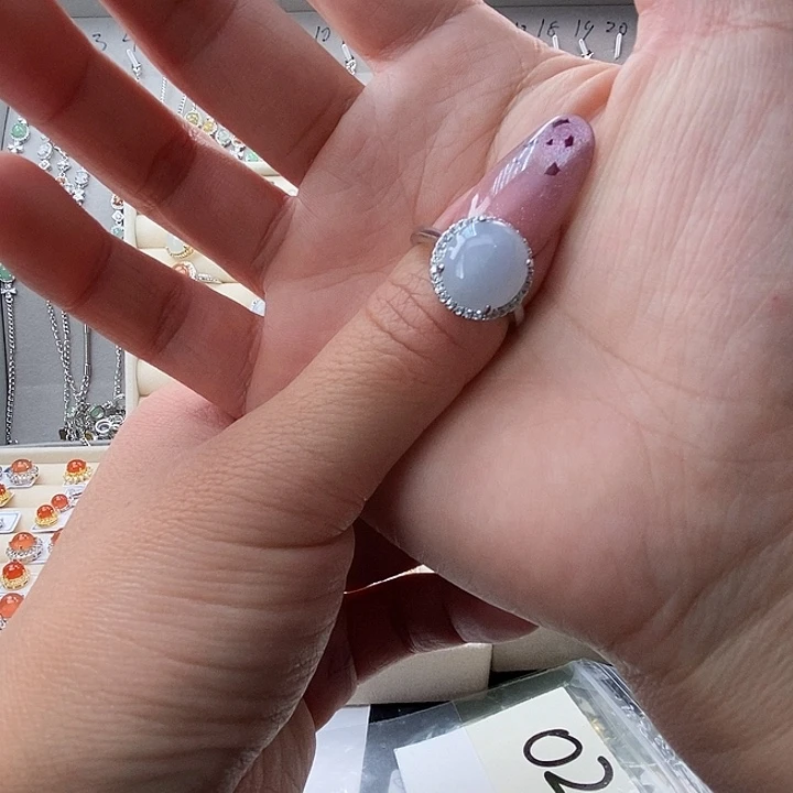 箫***潇翡翠未镶嵌戒指缅甸