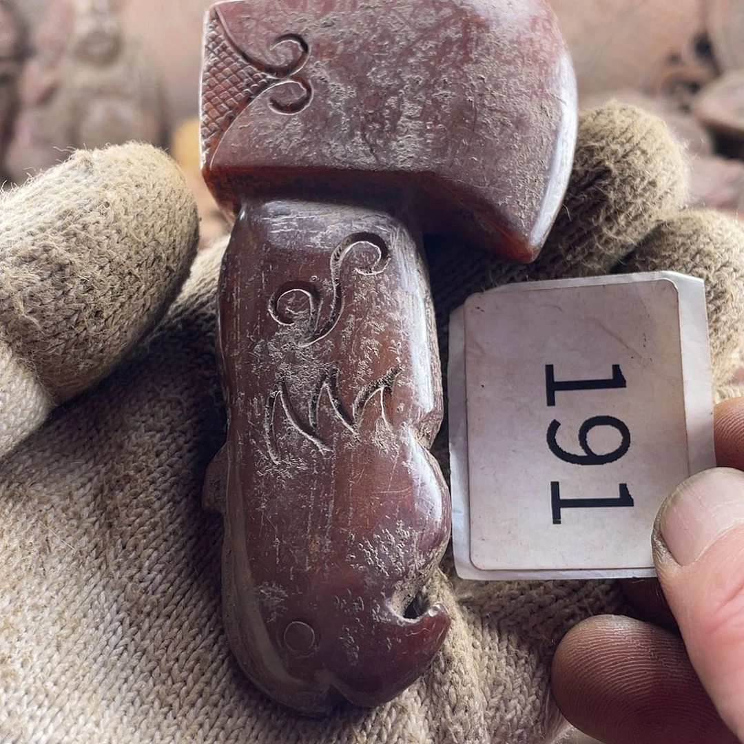 和田玉（糖玉）未镶嵌挂件