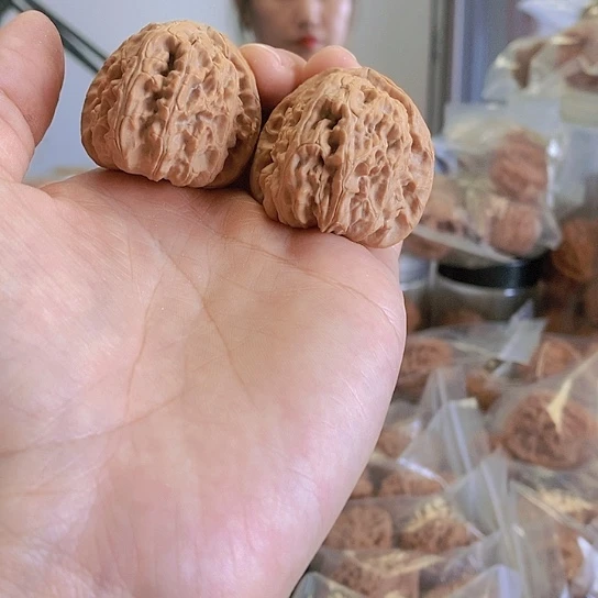 【闪购商品】把件文玩核桃37三角白