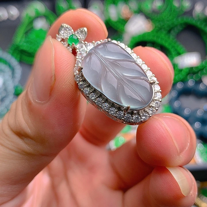 翡翠戒指未镶嵌翡翠