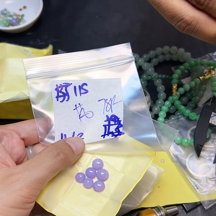 未镶嵌定制翡翠芃**妹不