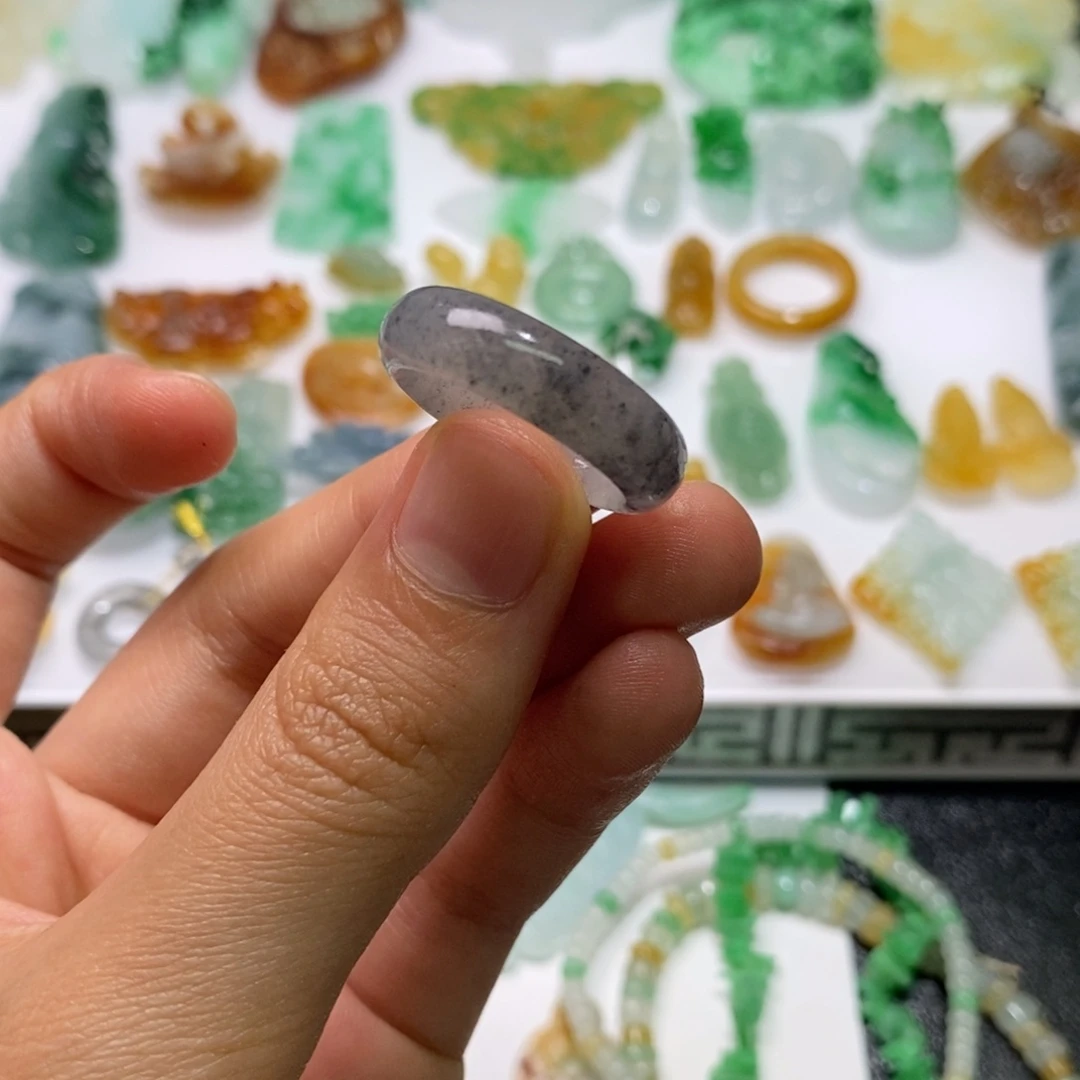 定制翡翠未镶嵌戒圈18