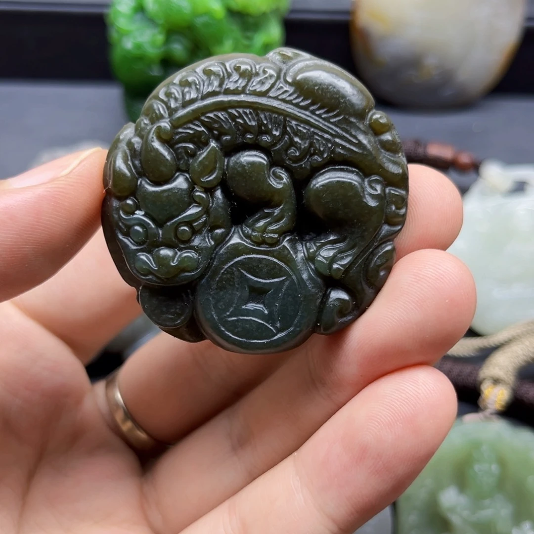 和田玉未镶嵌颈饰和田玉