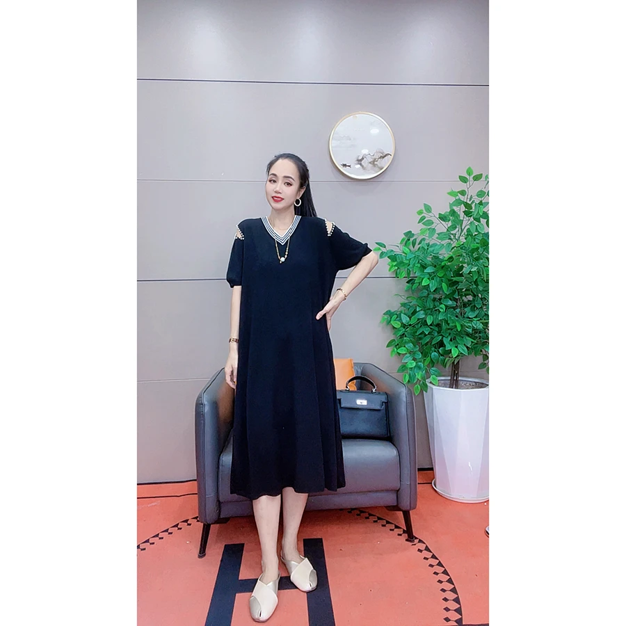 4135 夏季新款大码女装连衣裙条纹V领镂空袖设计裙子