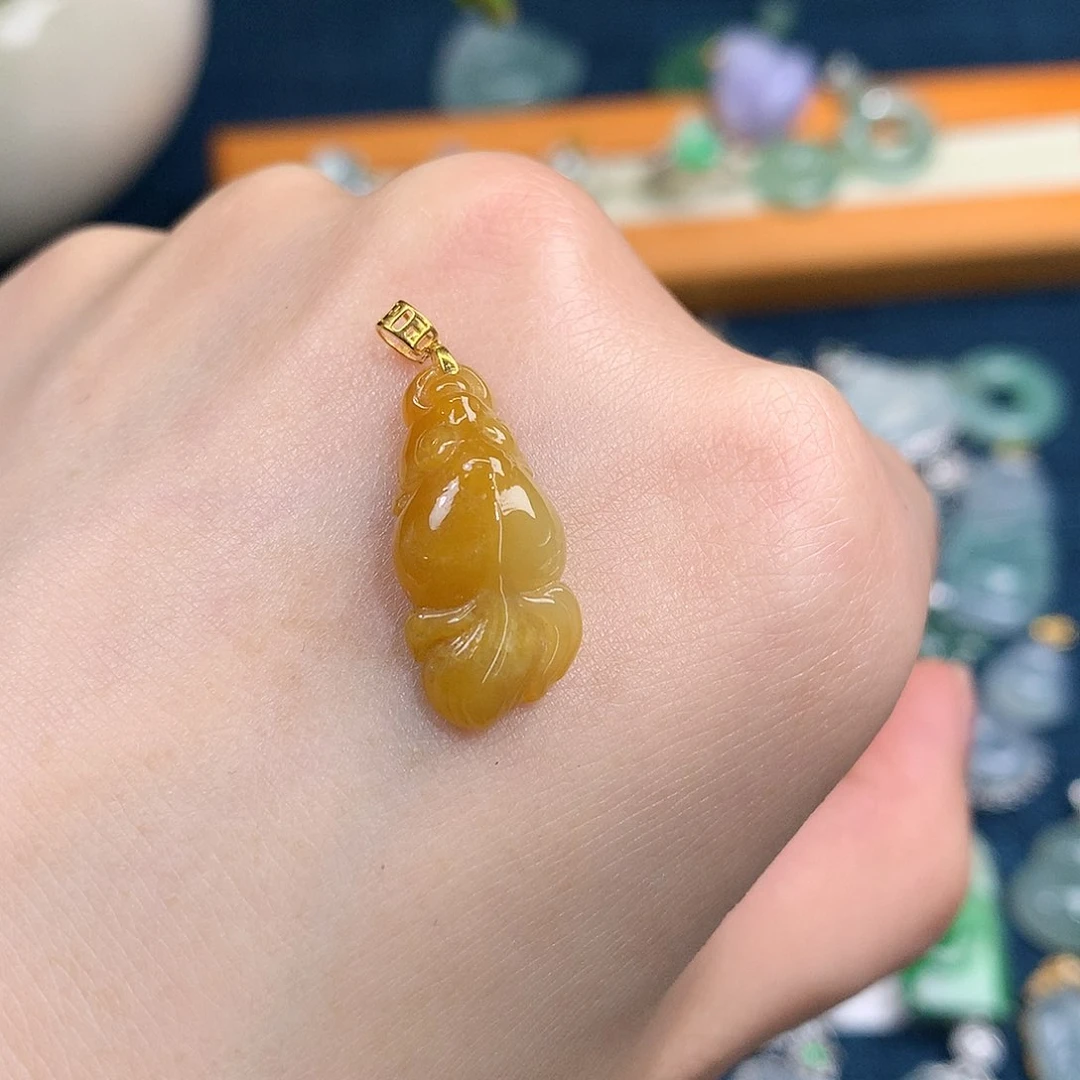 吊坠(不含链)18K金镶嵌翡翠