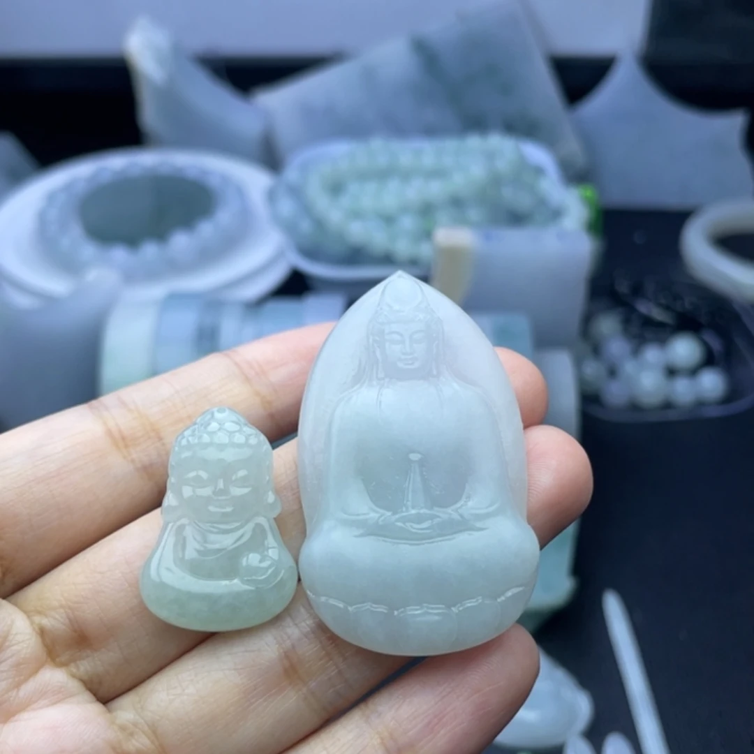 旭***阳未镶嵌定制翡翠宝宝佛十素衣观音
