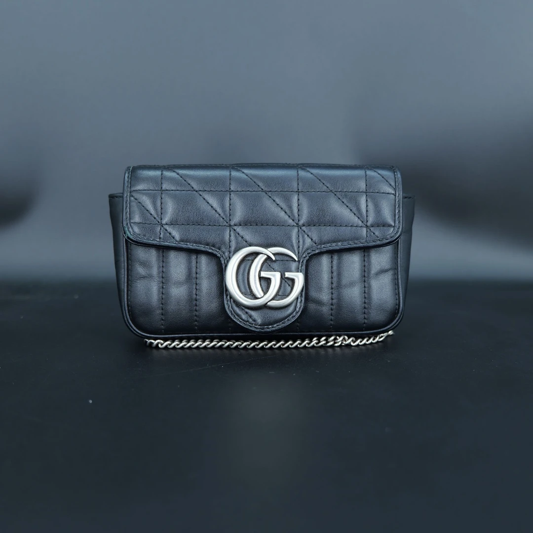 95新 GUCCI/古驰 Gucci古驰 GG Marmont马蒙超迷你黑银包070