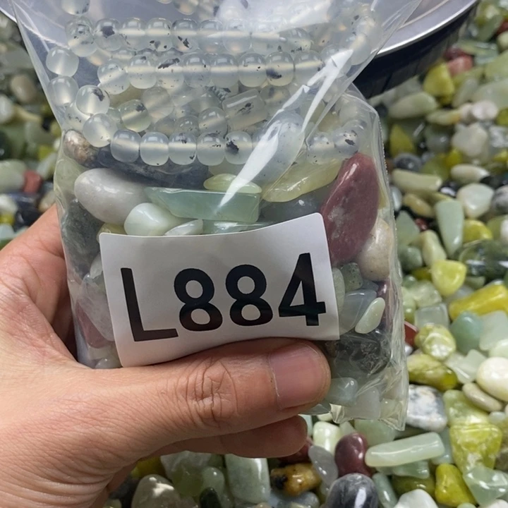 蛇纹石玉鱼缸石未镶嵌