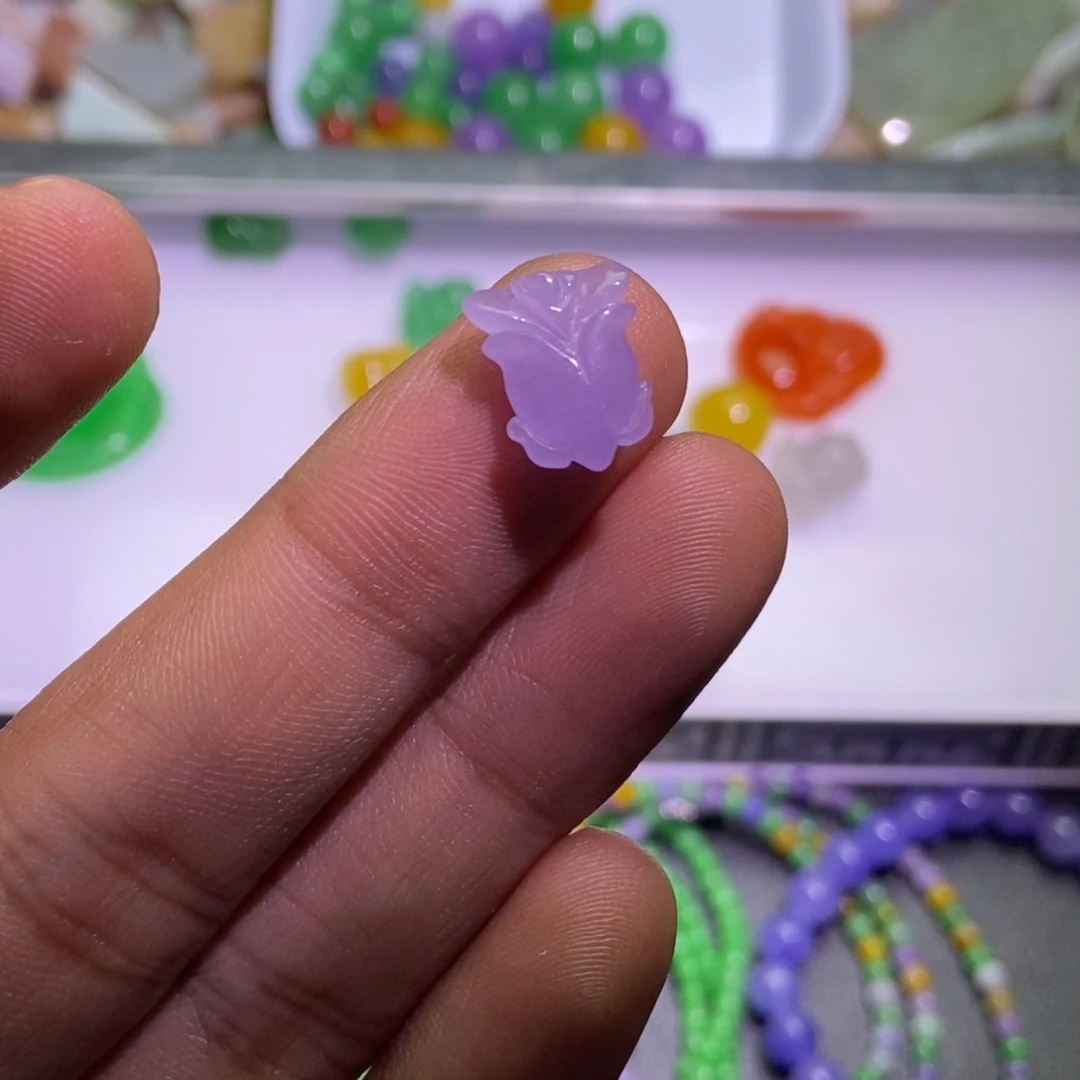 翡翠未镶嵌颈饰吊坠