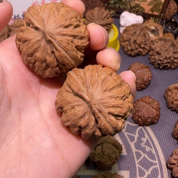 你****核桃秦岭文玩核桃8