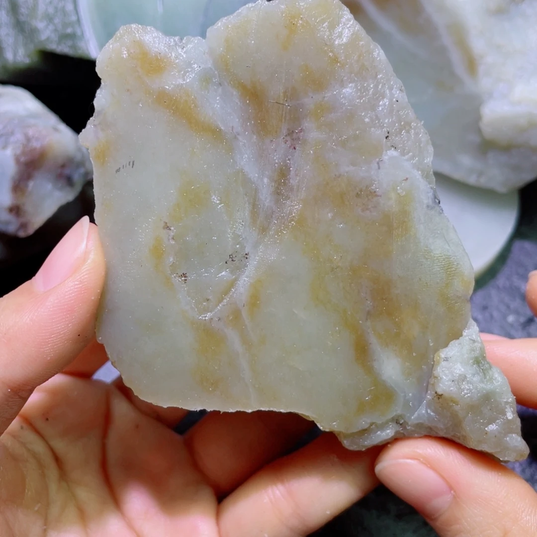 和田玉未镶嵌珠宝半成品