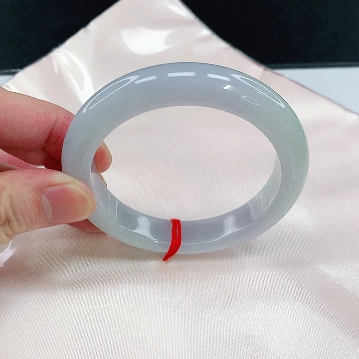 翡翠未镶嵌手镯圈57.7。79024