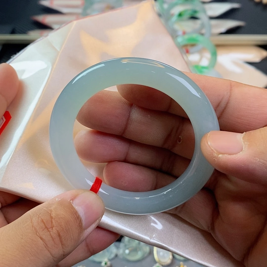 【闪购商品】未镶嵌手镯翡翠