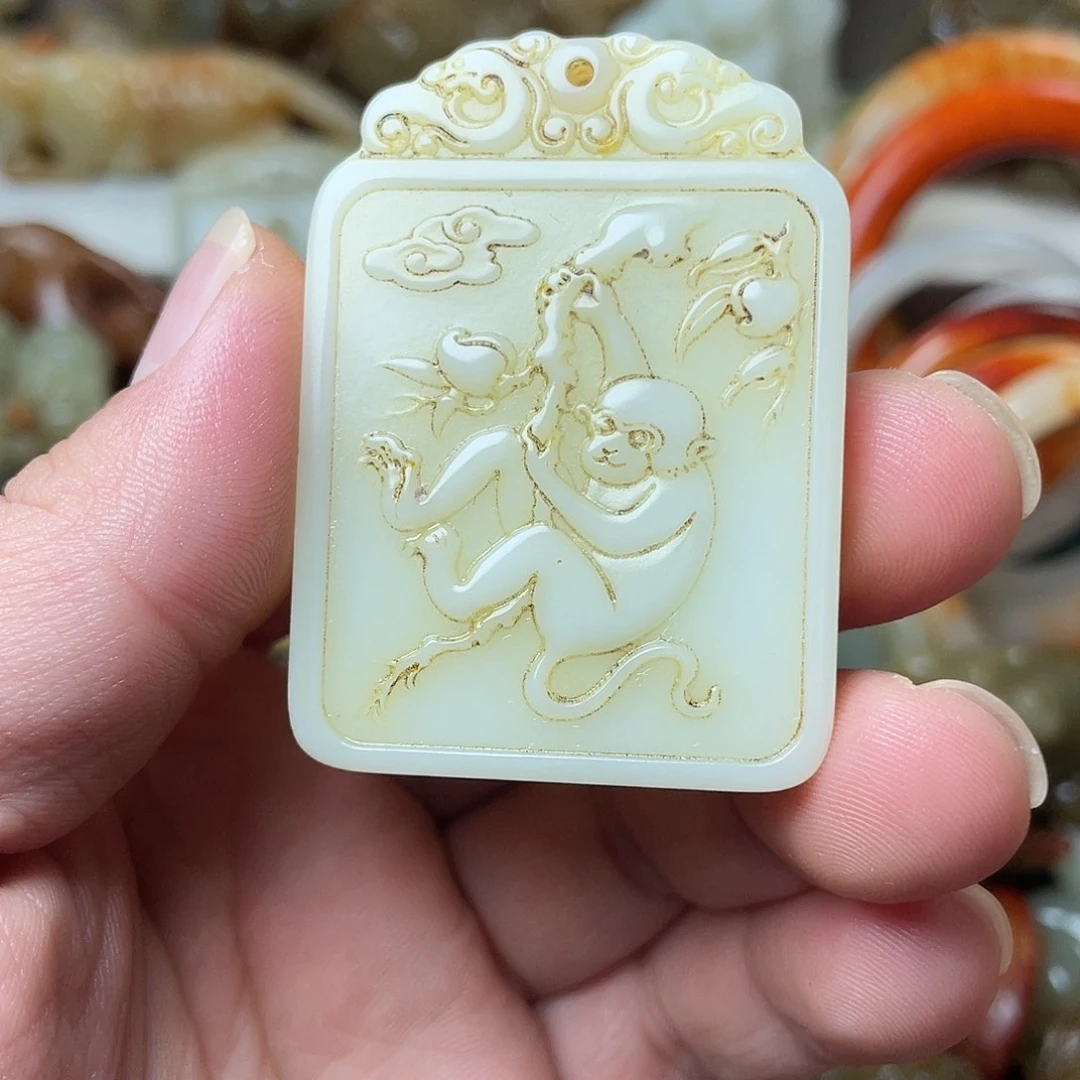 颈饰未镶嵌和田玉