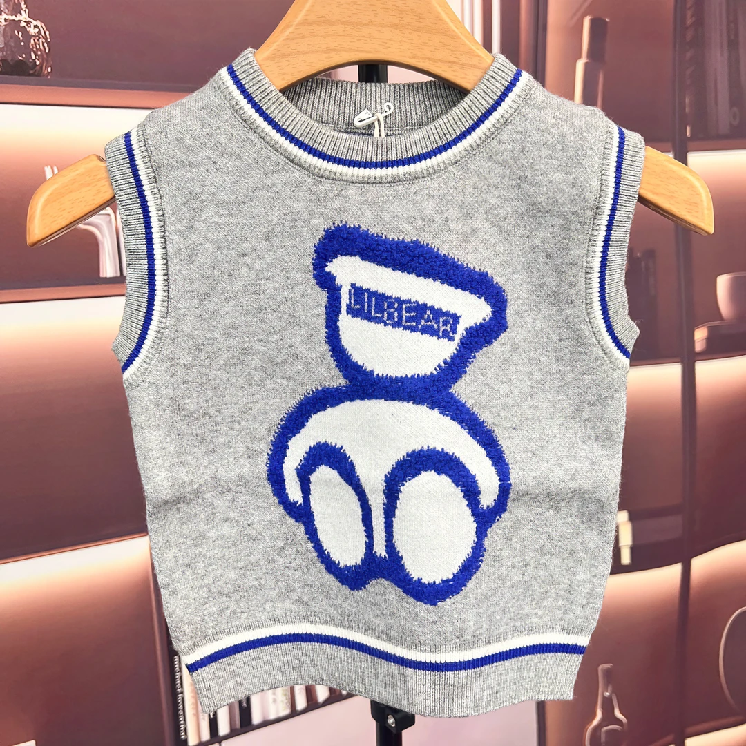 儿童马甲秋冬外穿洋气2025新款男女童背心春秋外套针织毛衣孤品