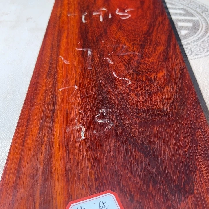 朱***二紫檀木类成套家具