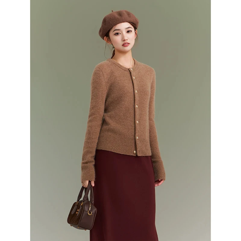 GIRDEAR/哥弟秋冬简约慵懒风软糯感长袖纯色毛衣针织开衫148042