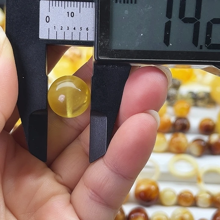琥珀颈饰未镶嵌19