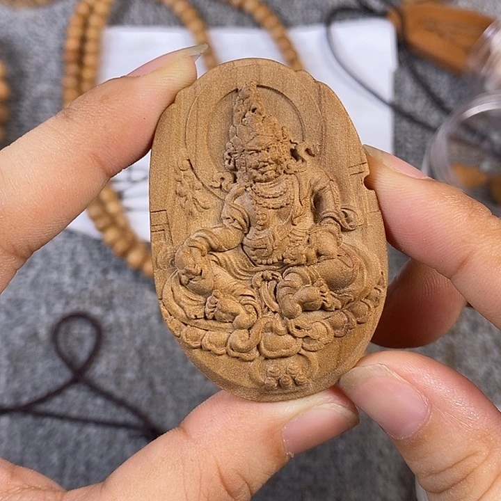 檀香木手串/手链老山檀香雕刻黄财吊坠