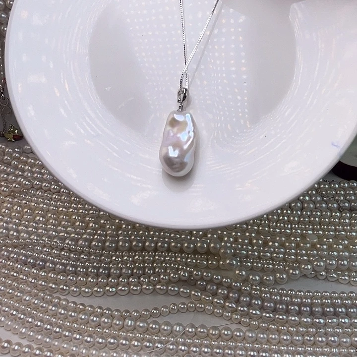 未镶嵌淡水珍珠颈饰