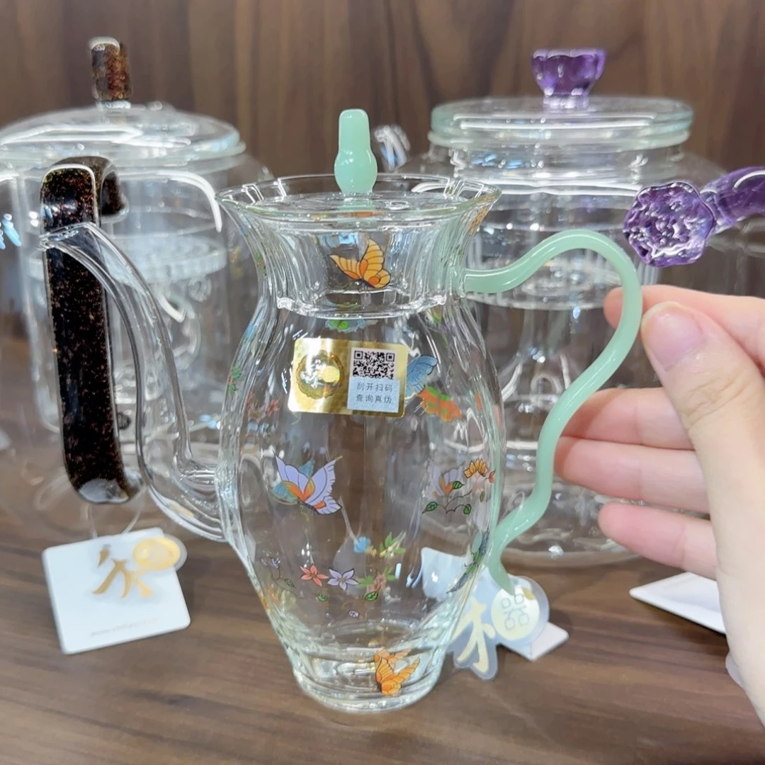 禾器蝶恋花花蓉壶浅玉色。。