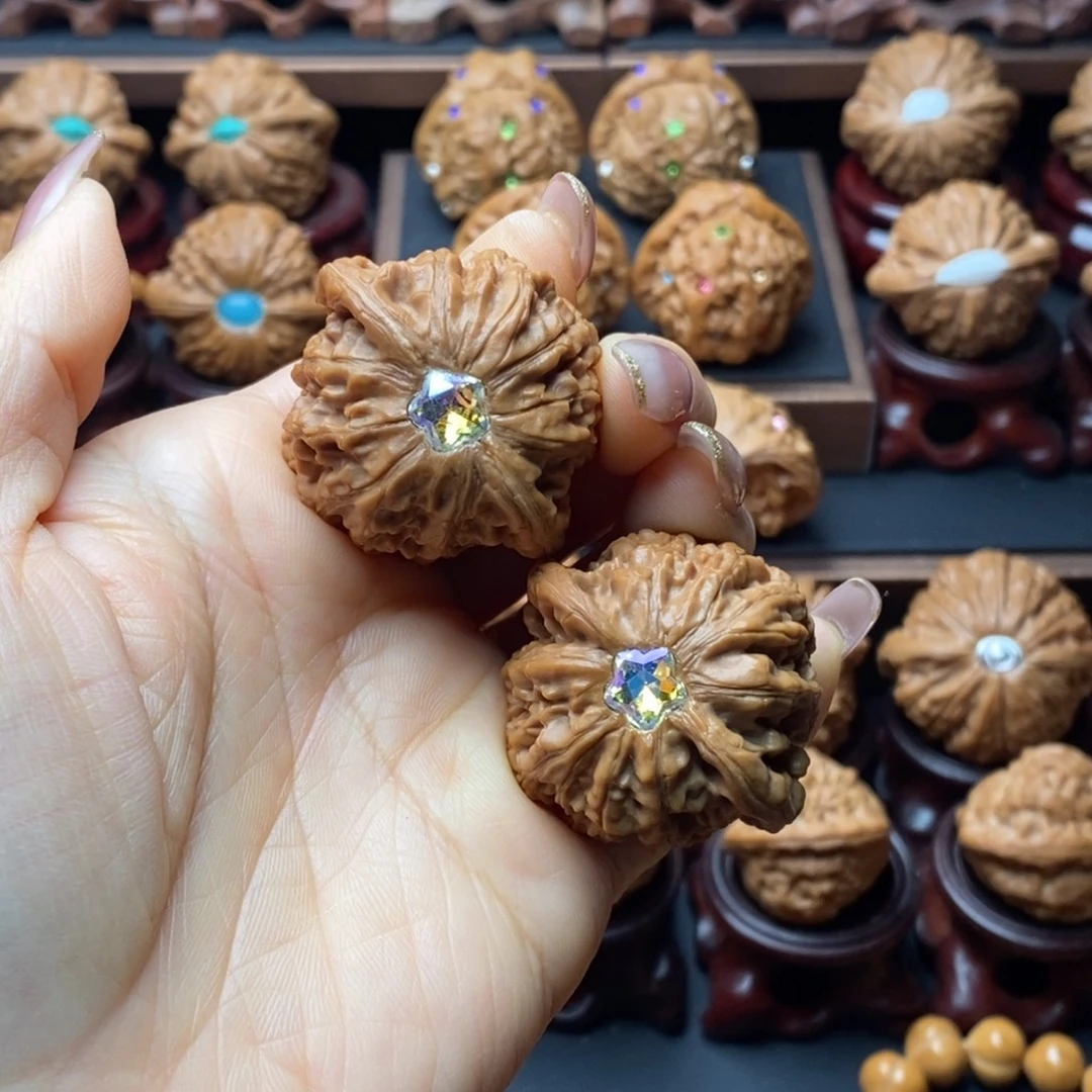 郑****吊坠文玩核桃吞金兽