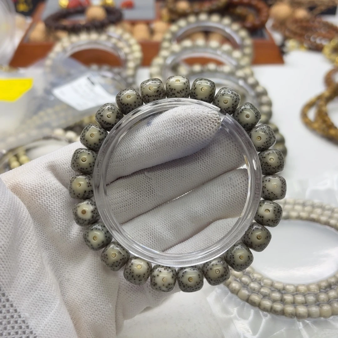 星月菩提吊坠124梵天糯冰绿包白大眼睛10