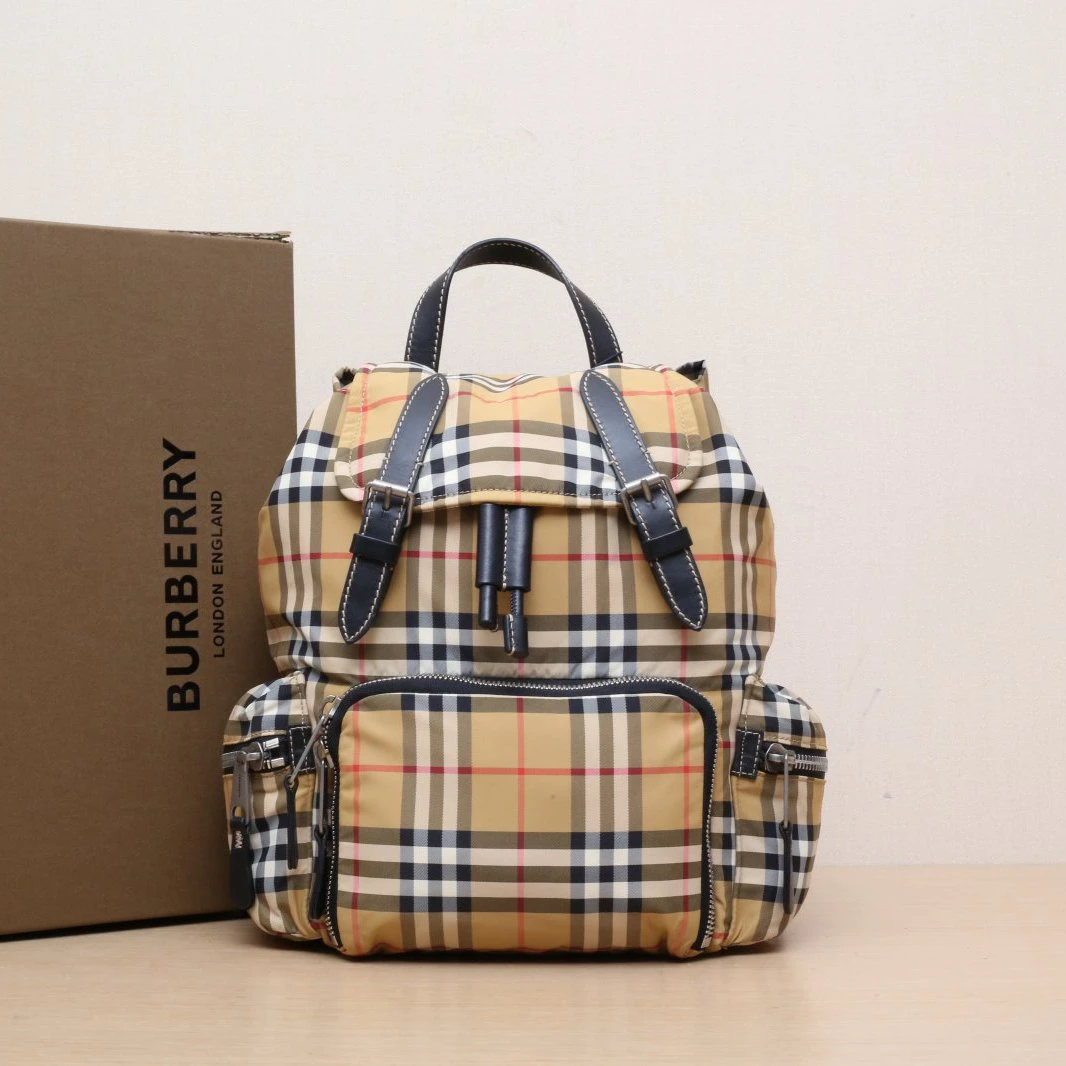 99新 BURBERRY/博柏利 【娇】 巴宝莉格子双肩包P225582264