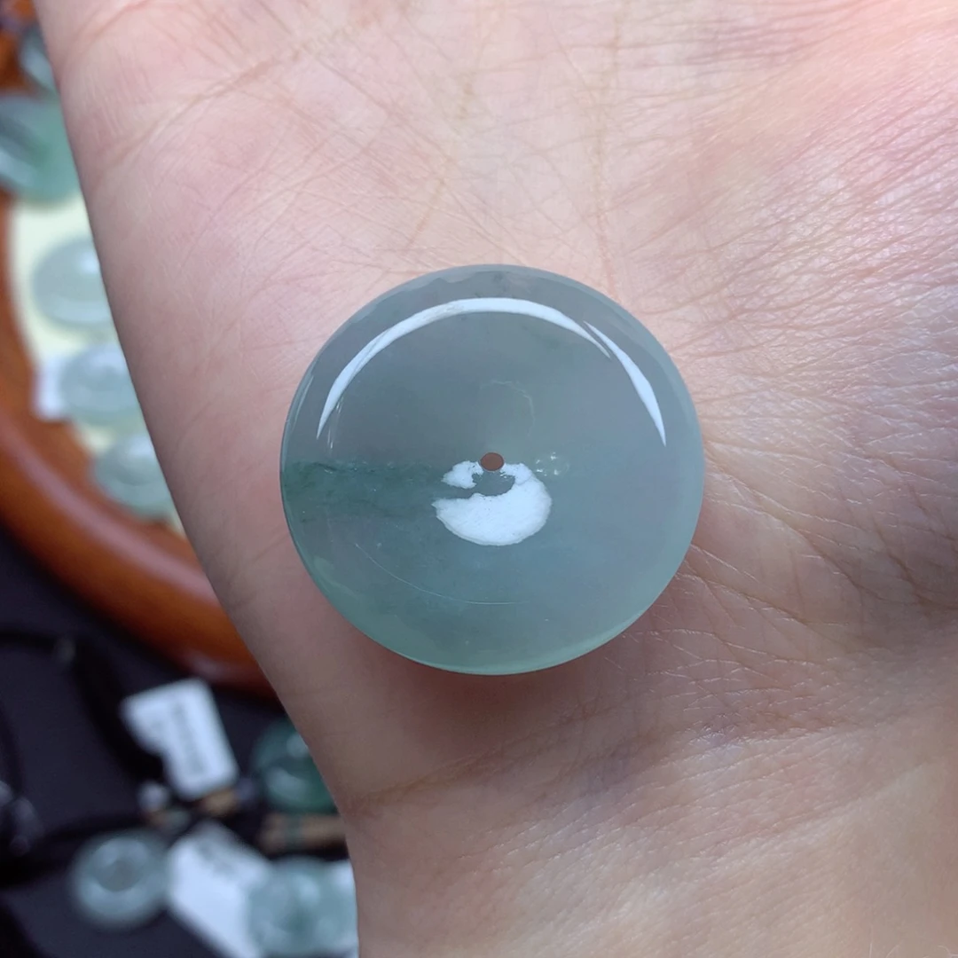 翡翠未镶嵌颈饰吊坠29.1/6.4mm