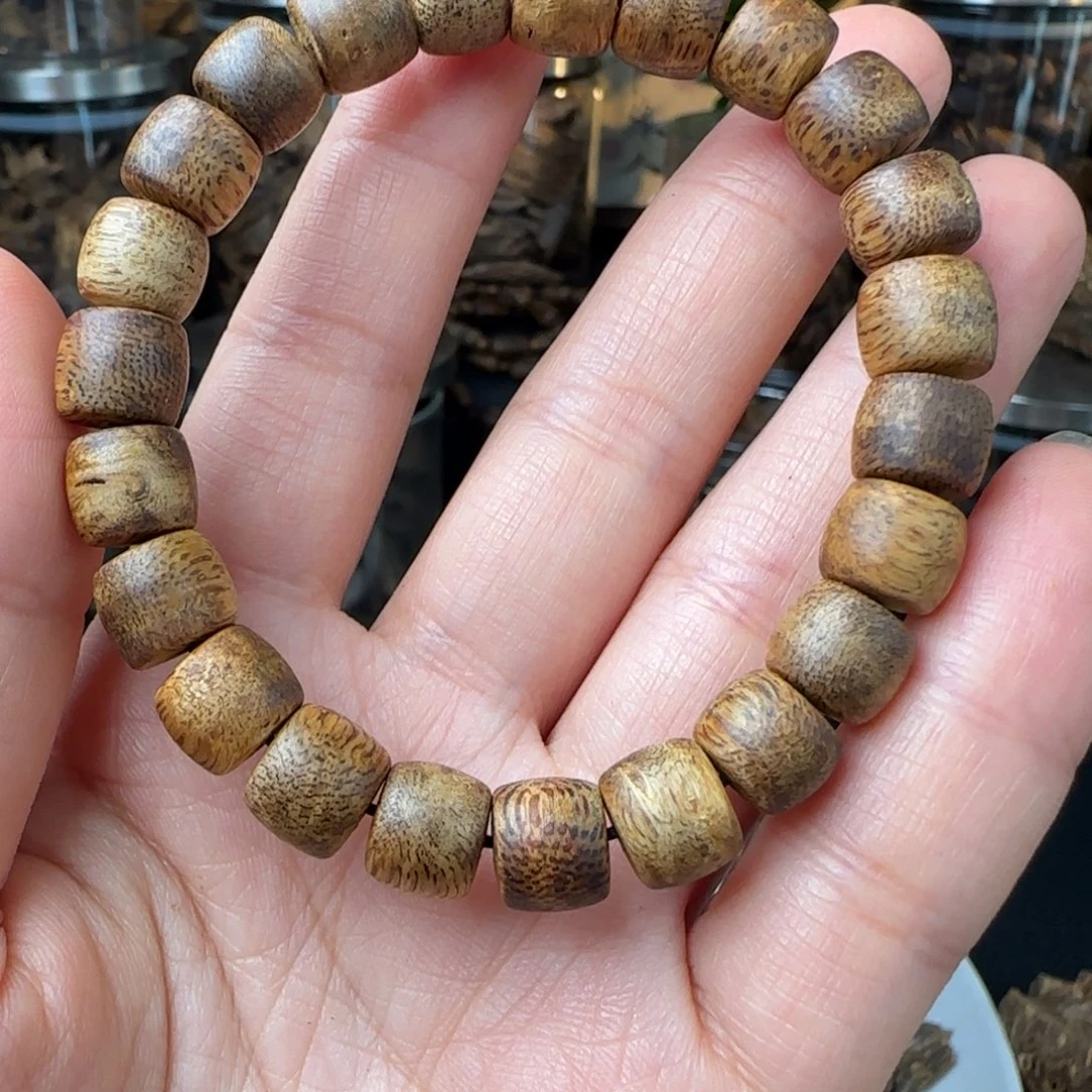 沉香沉香碎屑奇楠淳化料苹果型卡8×10