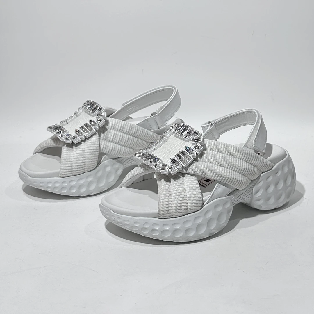 99新 Roger Vivier/罗杰·维威耶 36码 白色钻扣沙滩凉鞋/ML80551