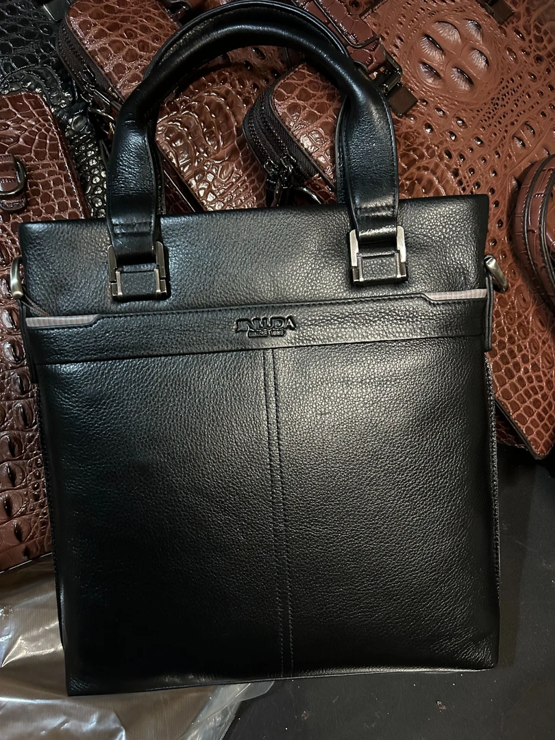 男款单肩包斜挎包可手提头层牛皮单肩包1929-3