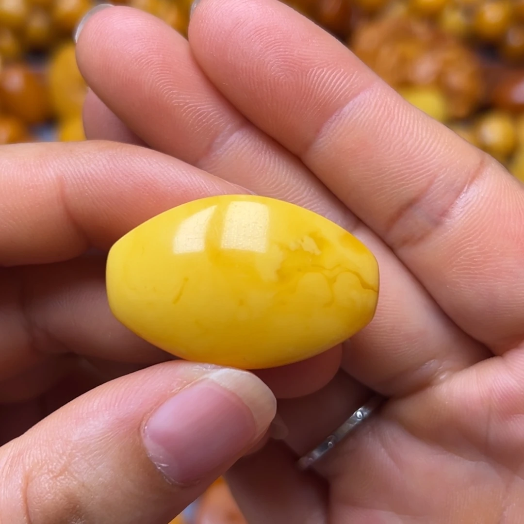 琥珀未镶嵌吊坠(不含链)