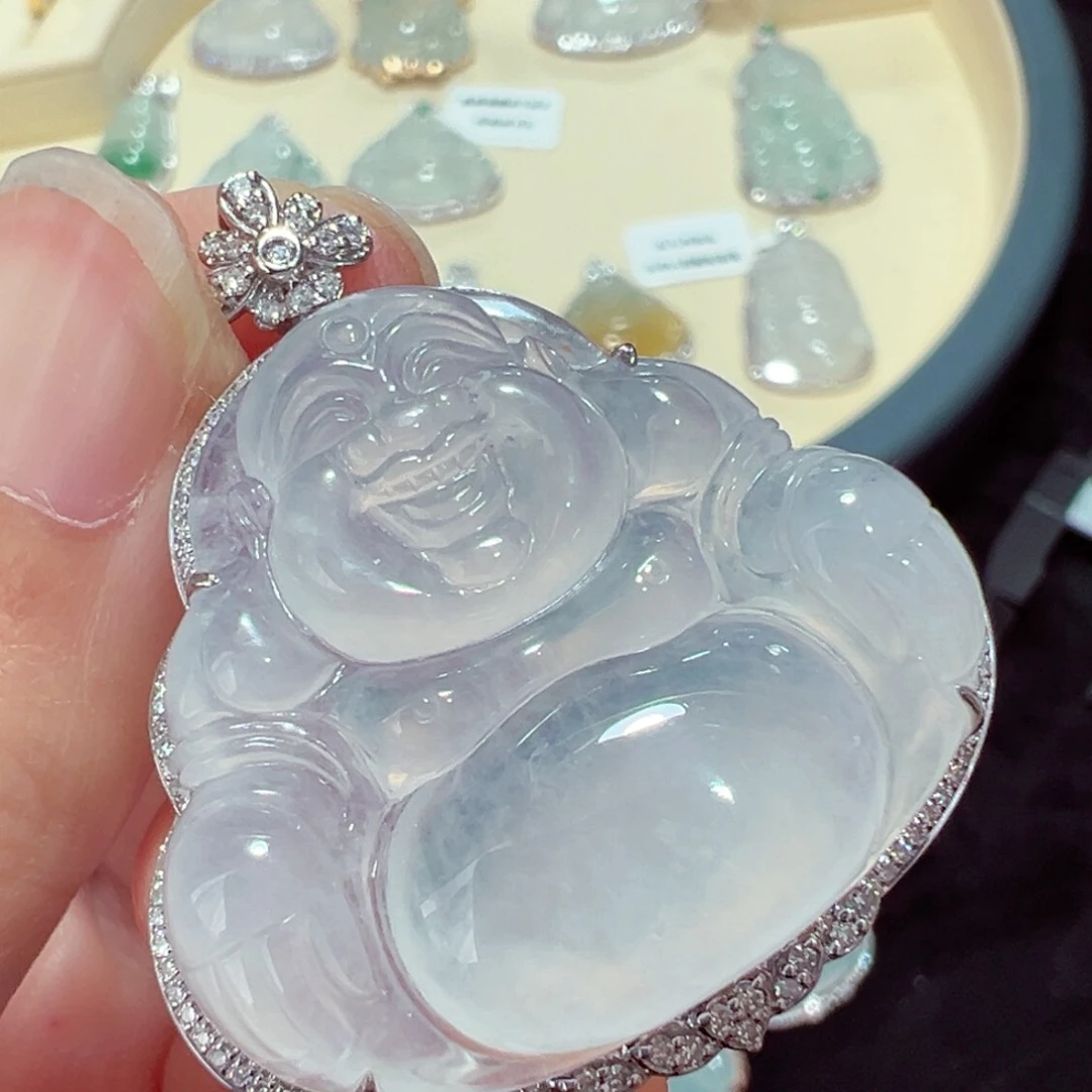 翡翠颈饰18K金镶嵌吊坠