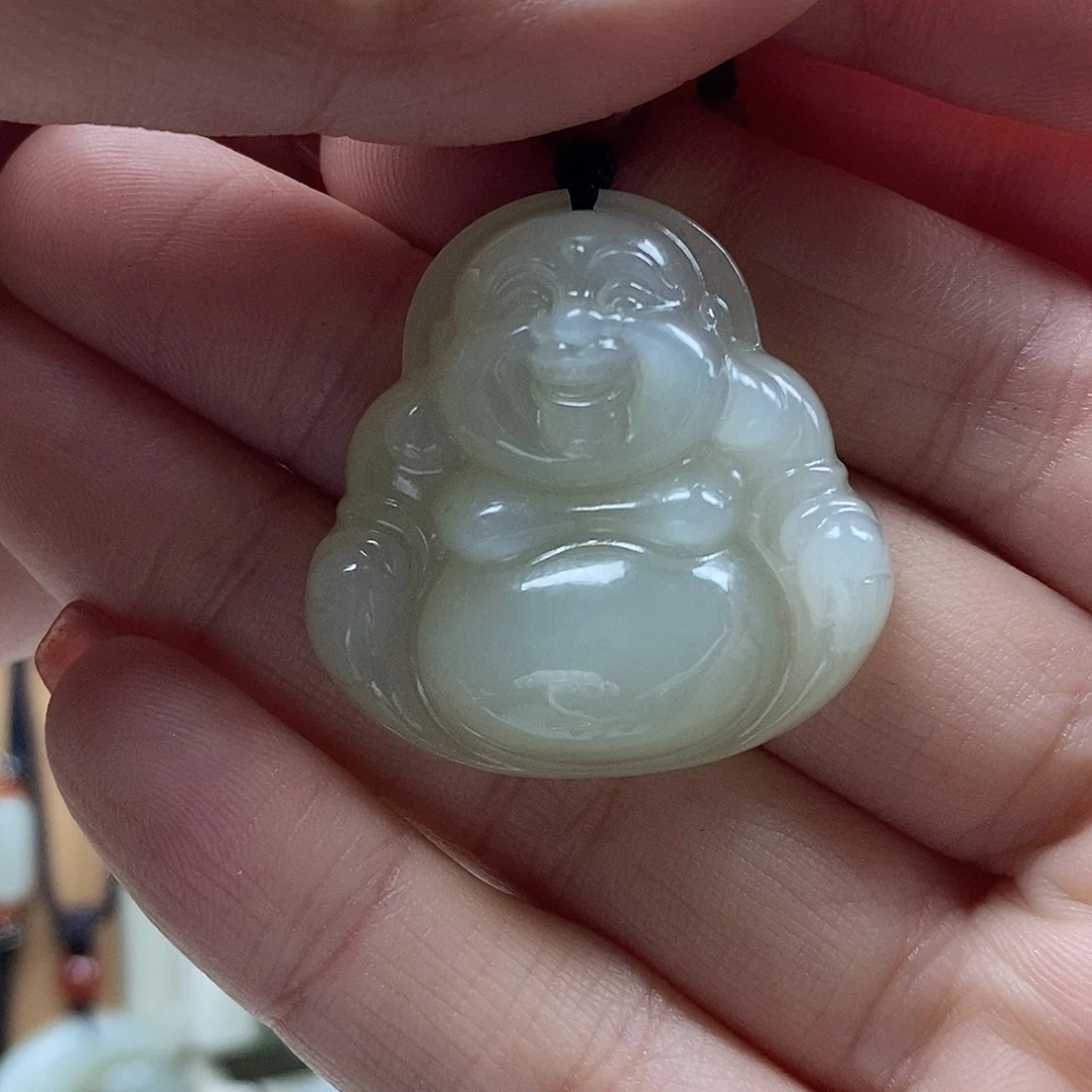 海***)和田玉未镶嵌颈饰包容