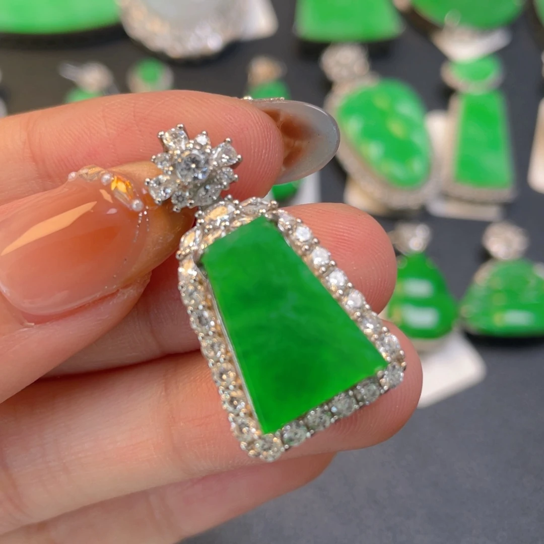 翡翠银S925镶嵌颈饰