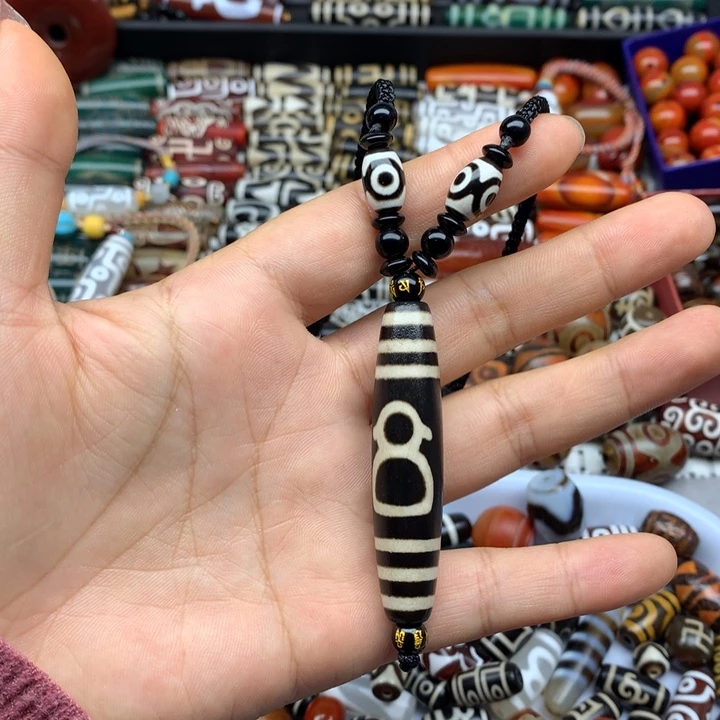 玛瑙/玉髓未镶嵌吊坠(赠链)