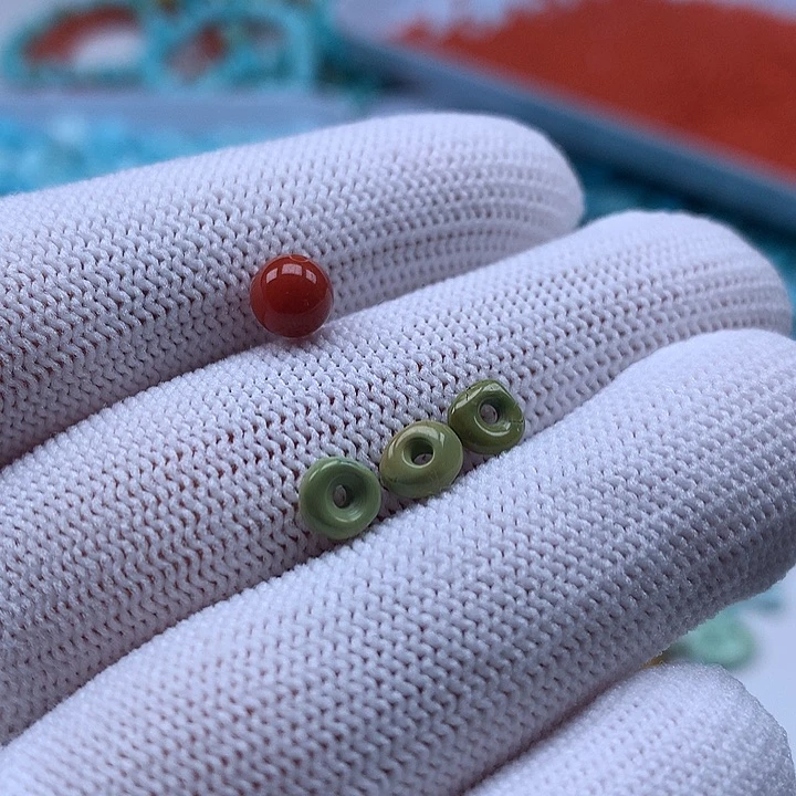 南红玛瑙未镶嵌珠宝奇石