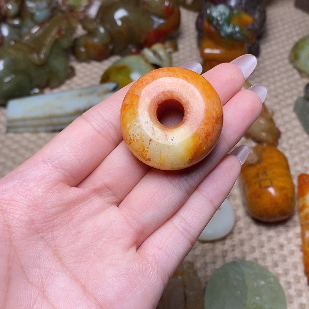 未镶嵌蛇纹石玉颈饰