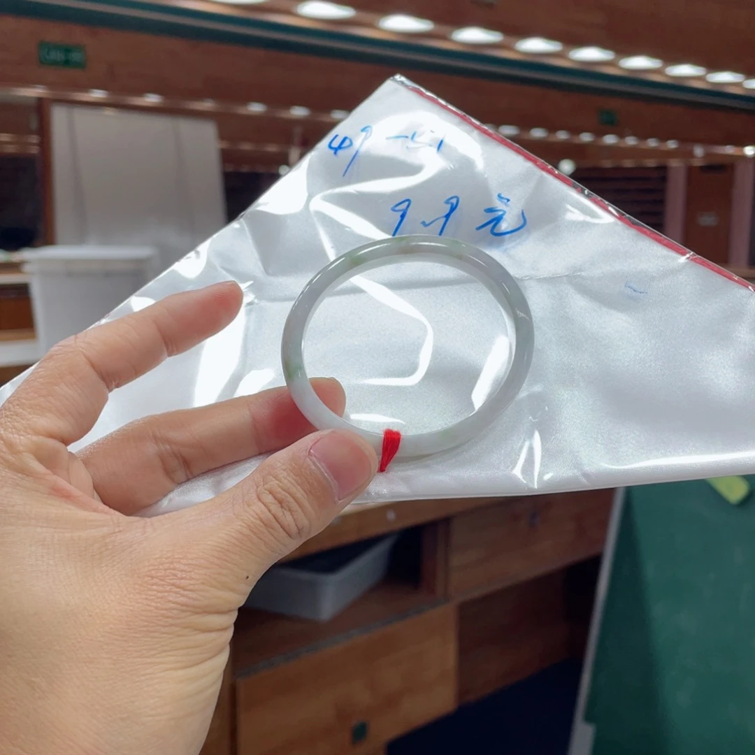 翡翠手镯未镶嵌?****?买断