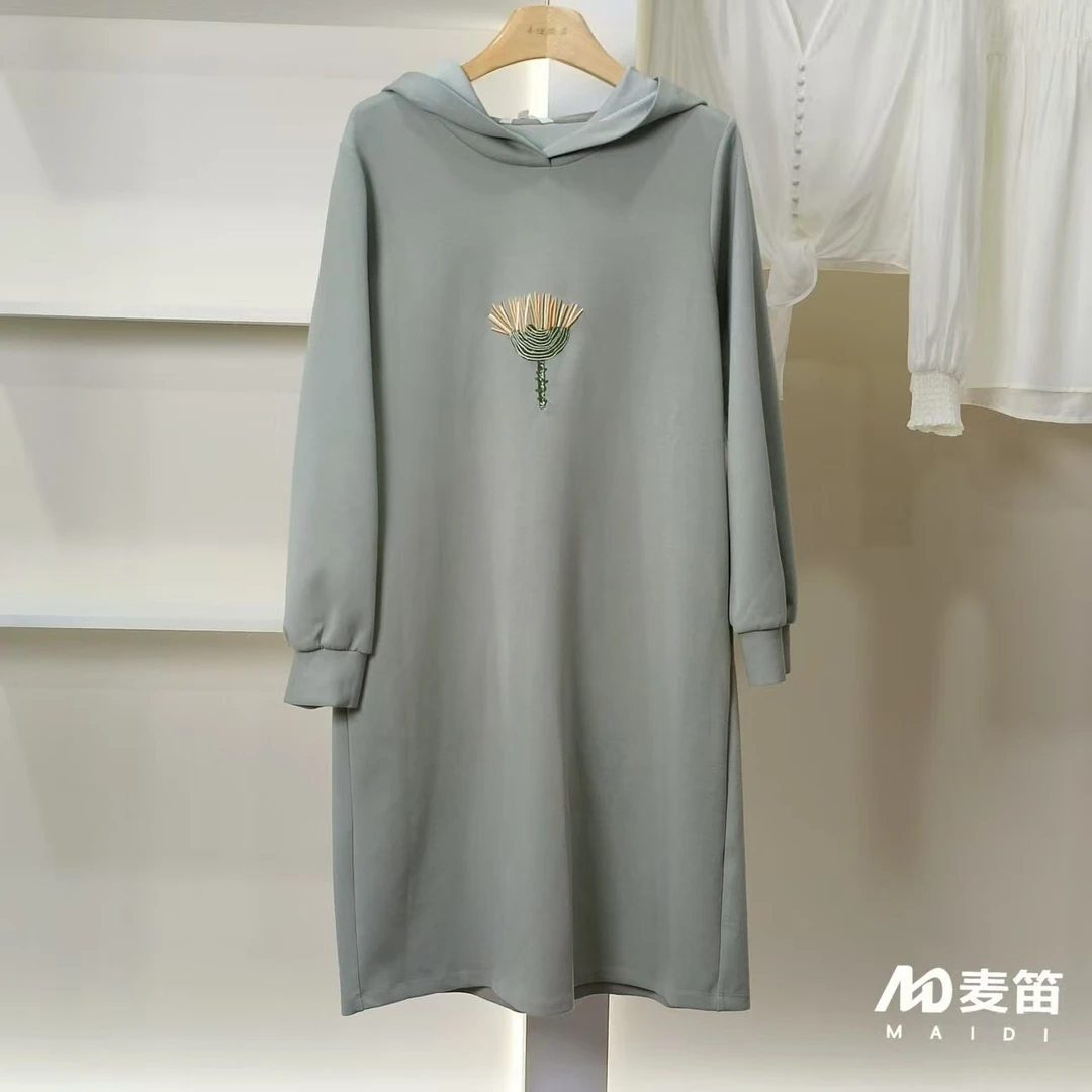 【麦笛·品牌新款】5082666 秋季简约连帽卫衣裙休闲宽松品牌女装