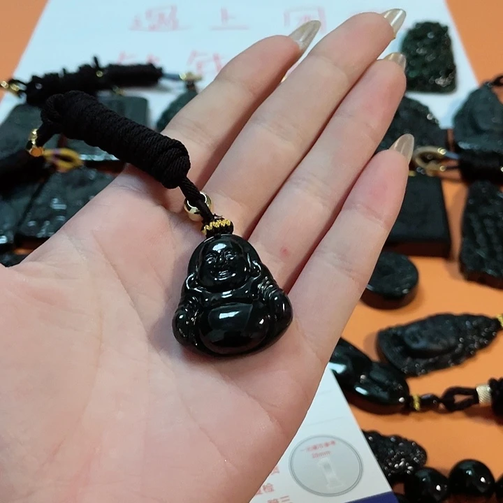 翡翠颈饰未镶嵌不***缘