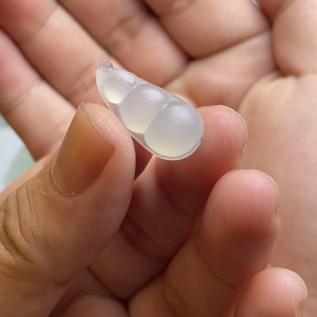 定制翡翠未镶嵌豆子