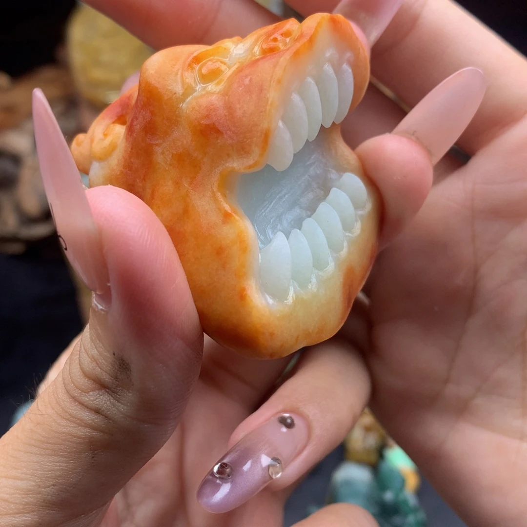雲***豪定制翡翠未镶嵌翡翠
