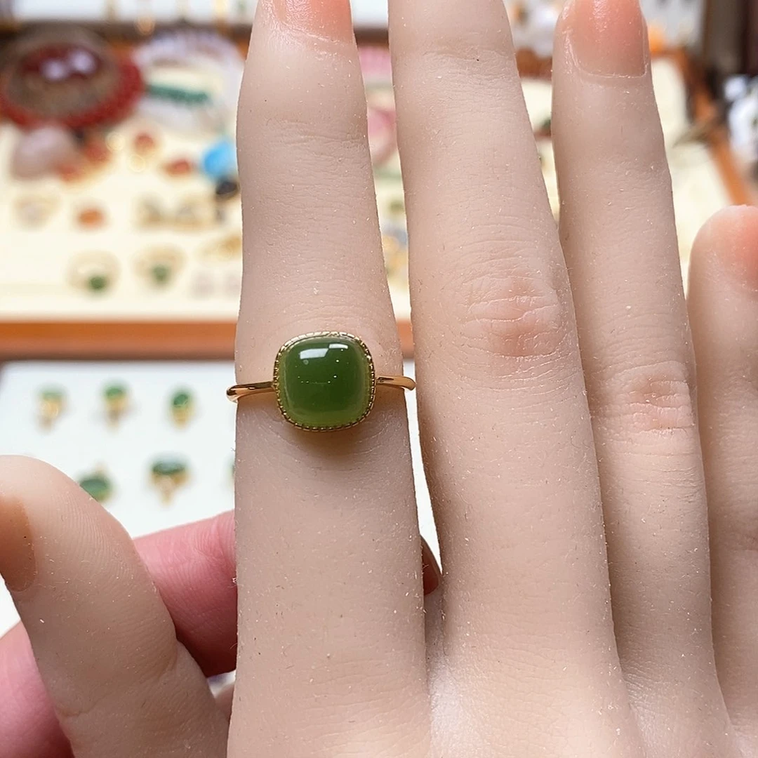 和田玉戒指银S925镶嵌B****?